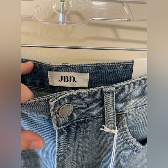 ✨NWT Women’s JBD Denim Distressed Shorts Size S - Picture 7 of 11